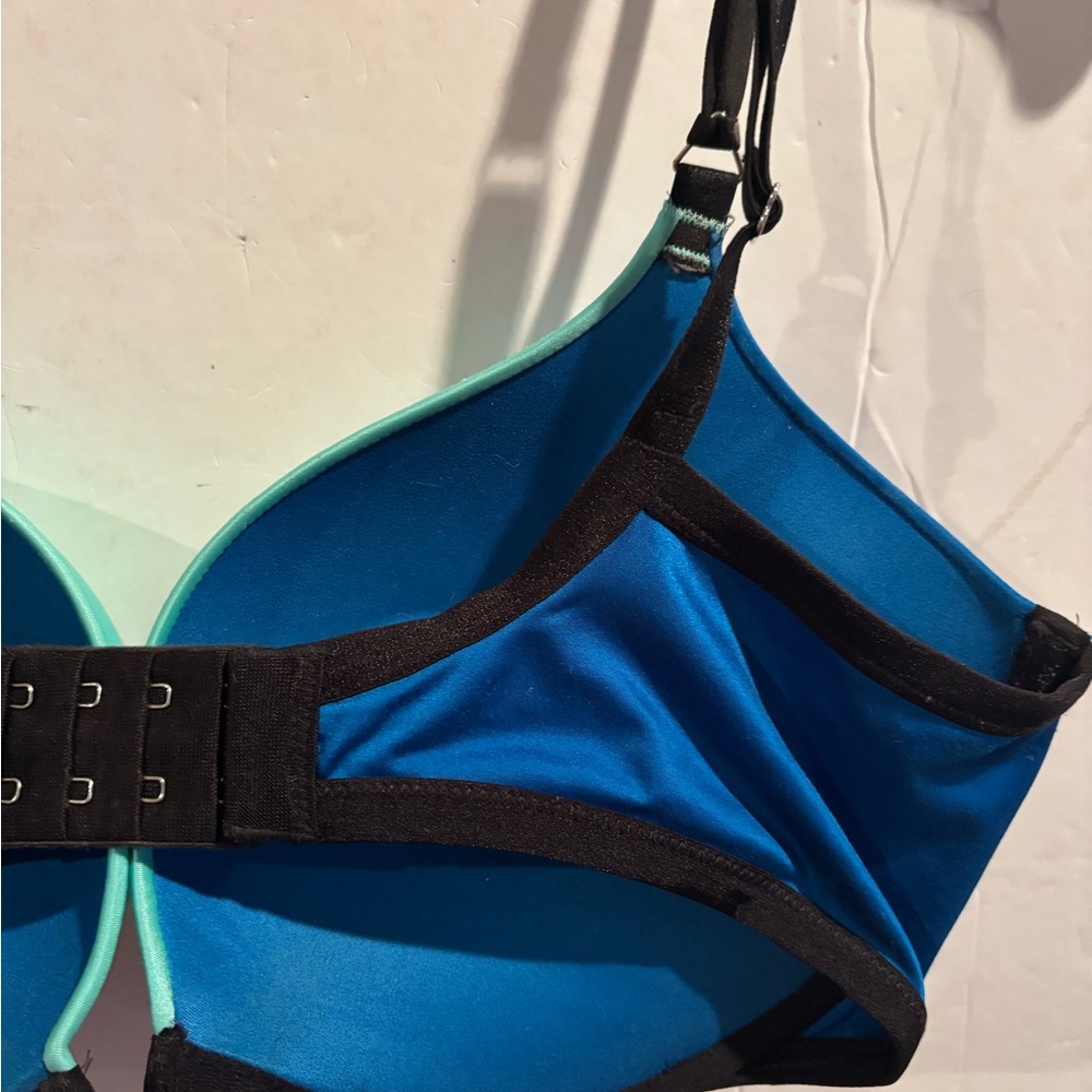 Victoria’s Secret Sz 36D Bombshell Plunge Colorblock Underwire Bra - Picture 6 of 10